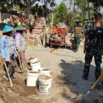 Ibu-Ibu Plangkrongan Ikut Pengerjaan Jalan TMMD 118 Kodim Magetan