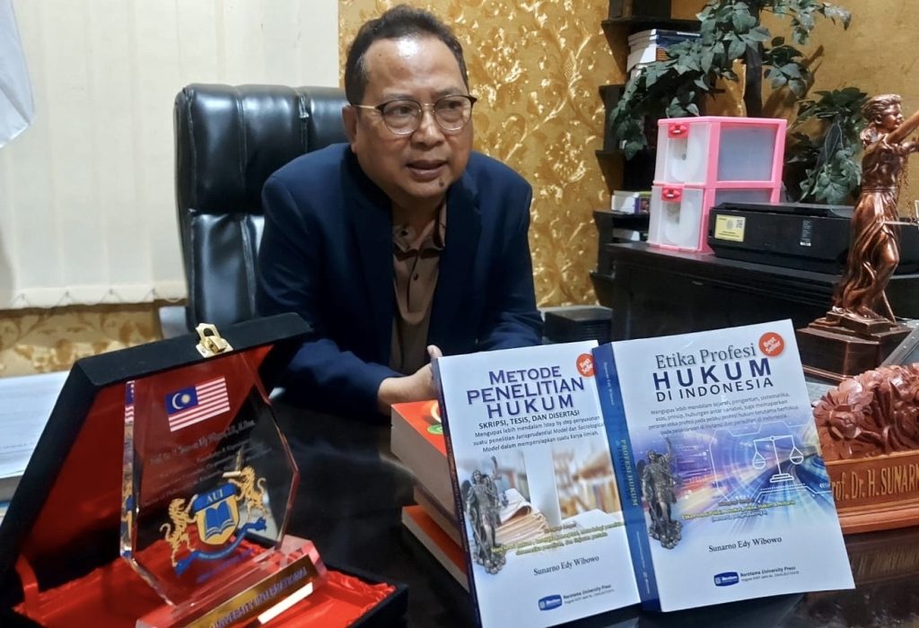 Sunarno Kegelisahan Terhadap Hukum di Indonesia, Prof. Dr. H. Sunarno Edy ...