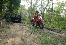 Melintasi Lumpur, Menuju Harapan: TMMD ke 125 Bangun Akses Jalan Desa Kromong