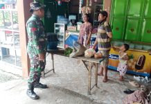 Satgas TMMD Ke-125 Kodim 0814/Jombang Sapa Warga Setempat dan Ajak Dialog