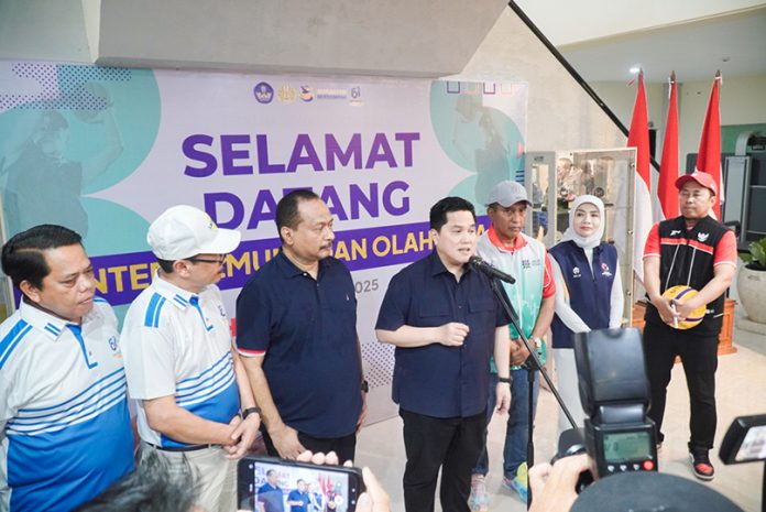 Menpora Erick Thohir di Unesa Menpora Erick Thohir di Unesa