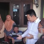 Senyum Haru Warga Disabilitas Gedangan Saat Bupati Sidoarjo Serahkan Bantuan Kursi Roda
