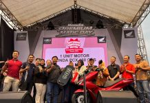 Pengundian UKH di Ngawi, Konsumen Beruntung Raih Hadiah Utama Honda PCX160 CBS