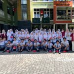 Optimalisasi Literasi Digital dengan Pelatihan Mengolah dan Visualisasi Data Microsoft Excel di SMA Wachid Hasyim 2 Taman
