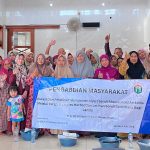 Tingkatkan Kualitas Hidup Lansia, Tim Pengmas Unusa Kenalkan Kompres Herbal dan Latihan Sendi Mandiri