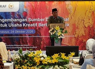 Manfaatkan Eceng Gondok Jadi Tas Kreatif, 70 Peserta UMKM Surabaya Ikuti Pelatihan Kriya