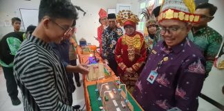 MTsN 1 Surabaya Pamerkan Karya Siswa di Hari Sumpah Pemuda