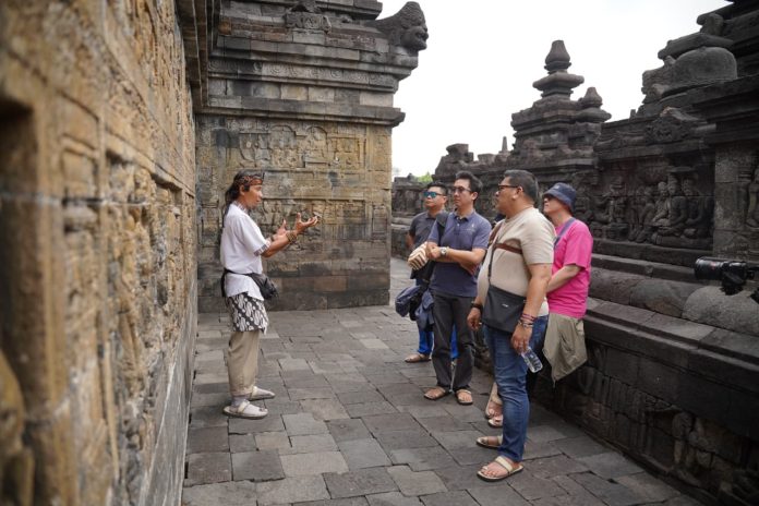 6b643d23-b70a-4d96-90c7-8031be03afb3