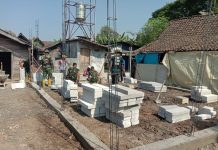 Gerak Cepat, RTLH Milik Samidi Mulai Dipasang Herbel